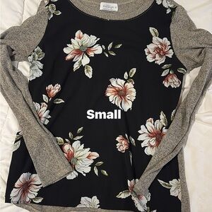 Kaileigh Black Floral Top with Gray Sleeves